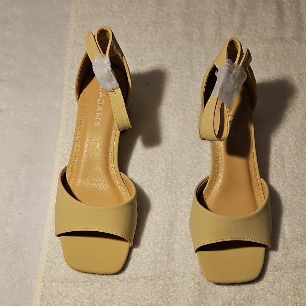 J. Adams Nude Strappy Block Ankle Strap Sandals‎ Buckle Women's Size 7.5